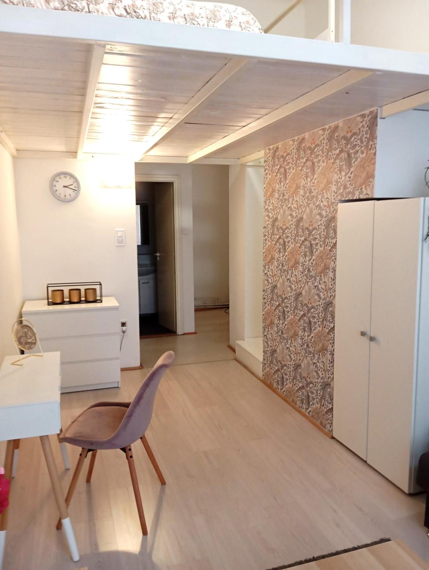 Apartment Cozy In Near Ruined Bars Budapest